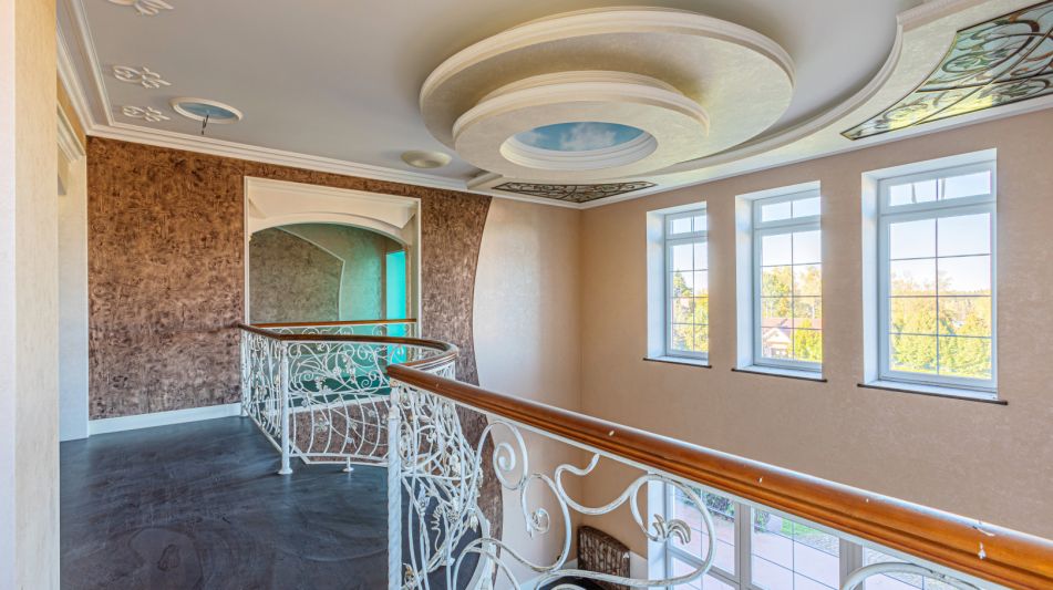 Дом под ключ с бассейном Адмирал