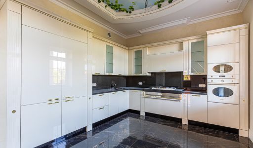 Дом под ключ с бассейном Адмирал