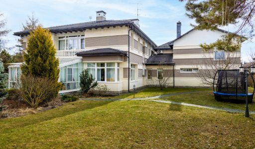 Готовый дом в Резиденции Бенилюкс