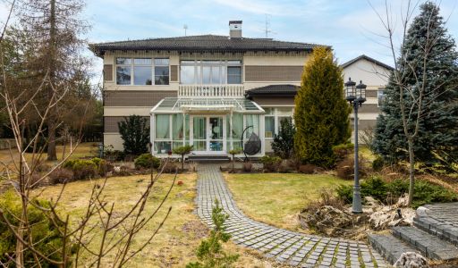 Готовый дом в Резиденции Бенилюкс