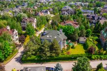 Дом с отделкой в КП Береста