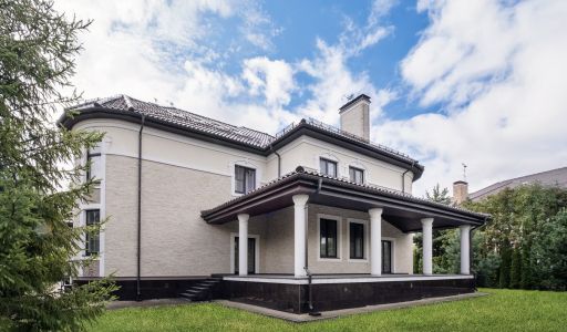 Новый дом у озера КП Гринфилд