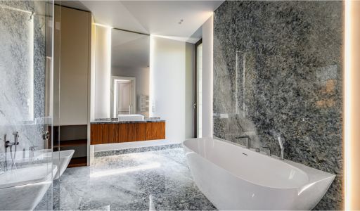 Дом с бассейном в КП Третья Охота