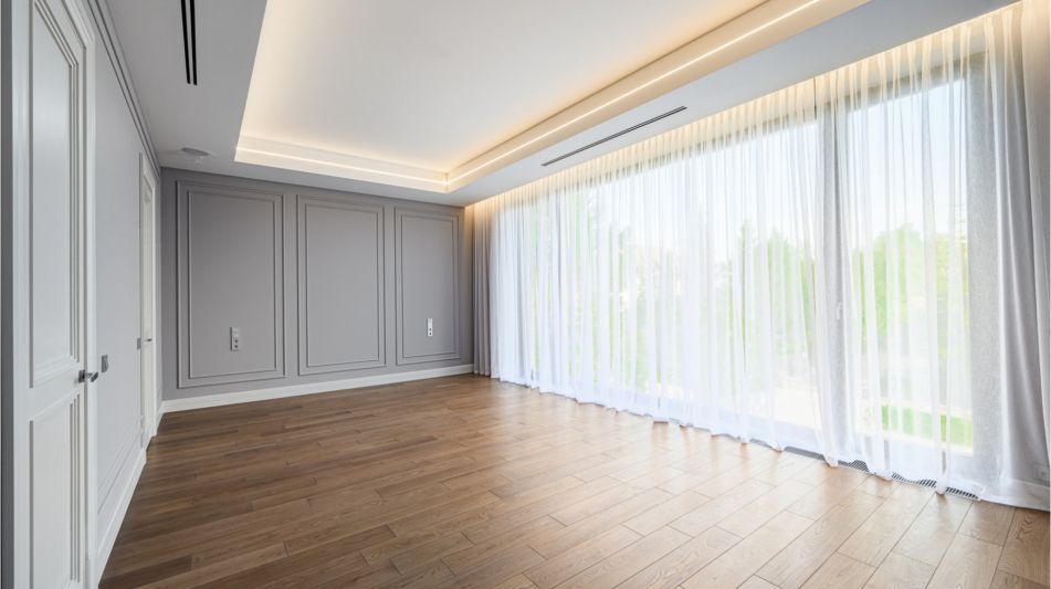 Дом с бассейном в КП Третья Охота