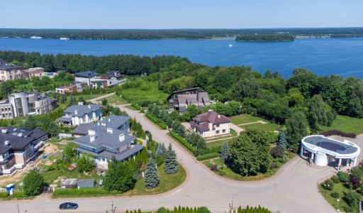 Участок у леса КП Лазурный берег