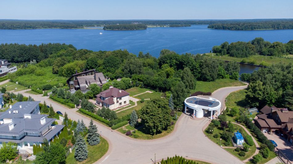 Участок у леса КП Лазурный берег