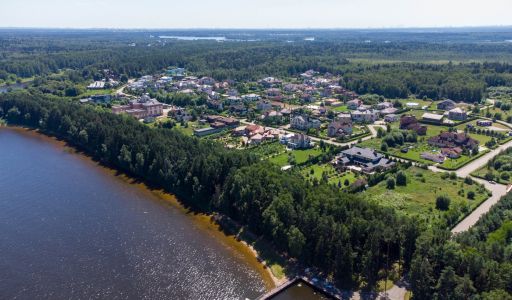 Участок у леса КП Лазурный берег