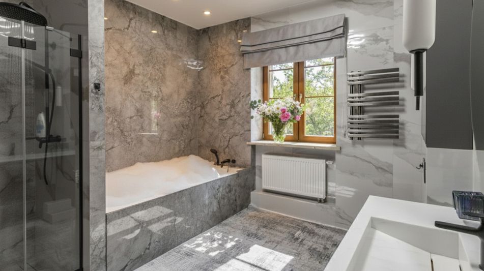 Дом с бассейном в ТСН Успенское