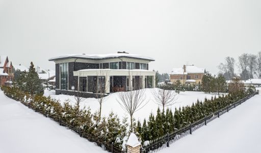 Стильный дом в КП Крона