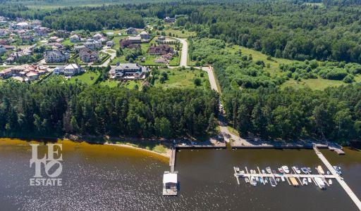 Участок у воды КП Лазурный берег