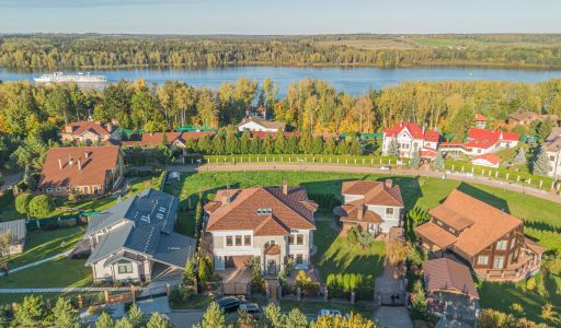 Дом под ключ с бассейном Адмирал