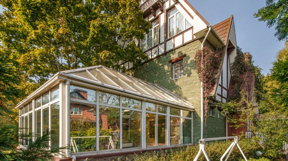 Дом с бассейном в КП Урожай