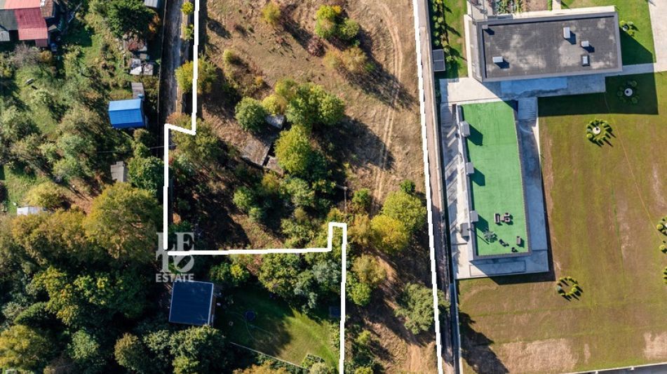 Участок на первой линии в КП Немо