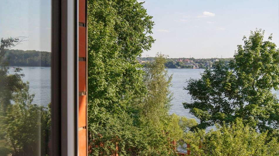 Дом с выходом к воде в Сорокино