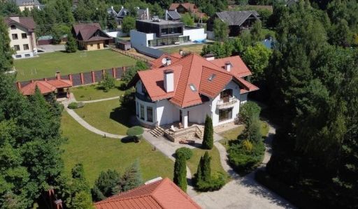 Стильный дом в КП Лесное озеро