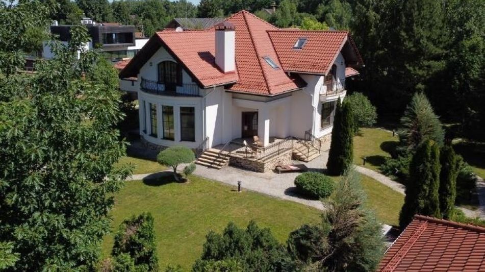 Стильный дом в КП Лесное озеро