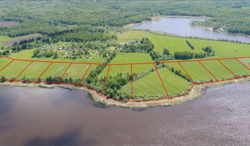 Участок в Александровке