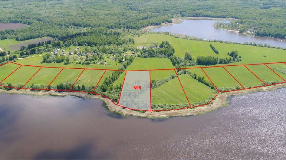 Участок с видом на Волгу