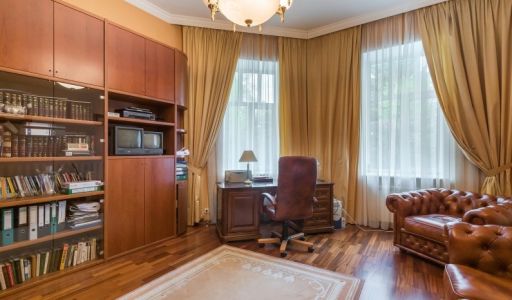 Дом с бассейном в КП Тайм-2