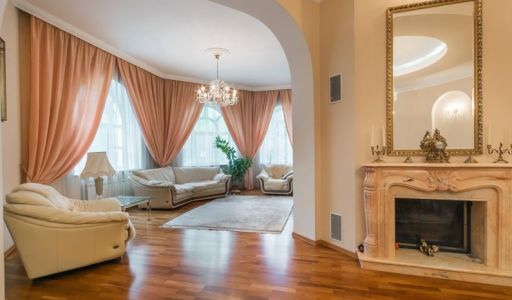 Дом с бассейном в КП Тайм-2