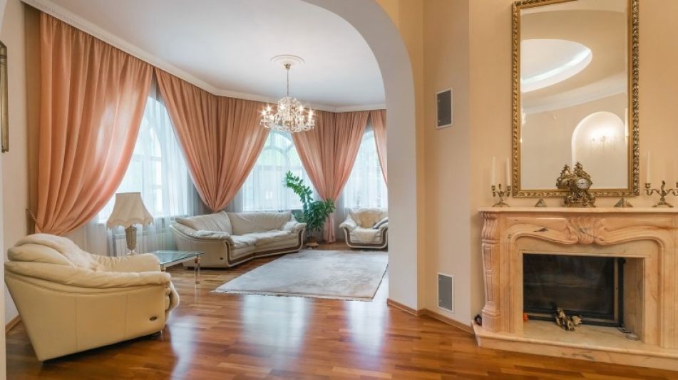 Дом с бассейном в КП Тайм-2