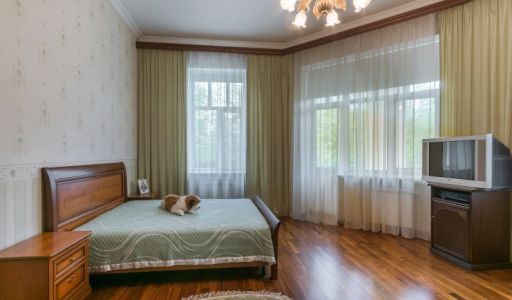 Дом с бассейном в КП Тайм-2