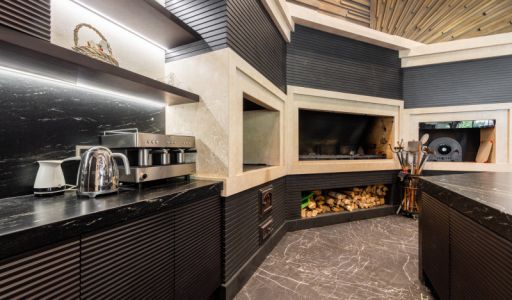 Стильный дом в Иславском