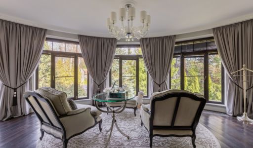 Стильный дом в Иславском