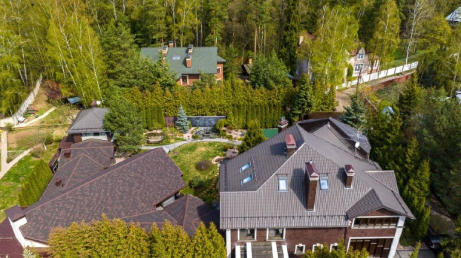 Стильный дом в Иславском