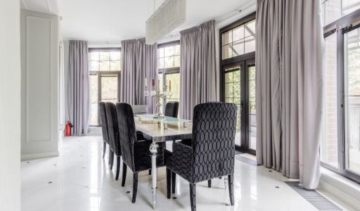 Стильный дом в Иславском