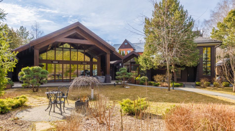 Стильный дом в Иславском