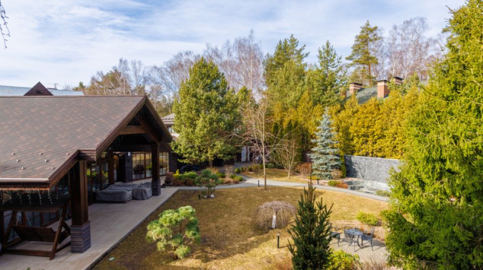 Стильный дом в Иславском