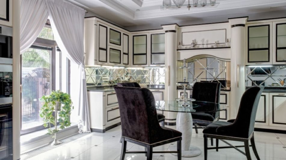 Стильный дом в Иславском