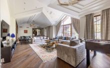 Стильный дом в Иславском