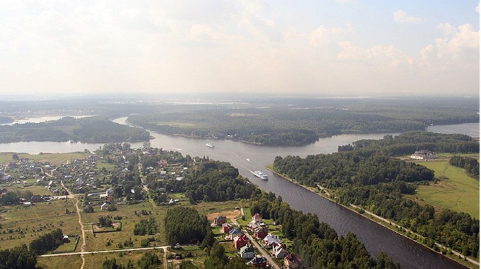 Участок рядом с водой в Витенево