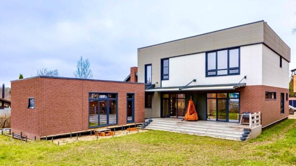 Дом в стиле хай-тек в Рождествено