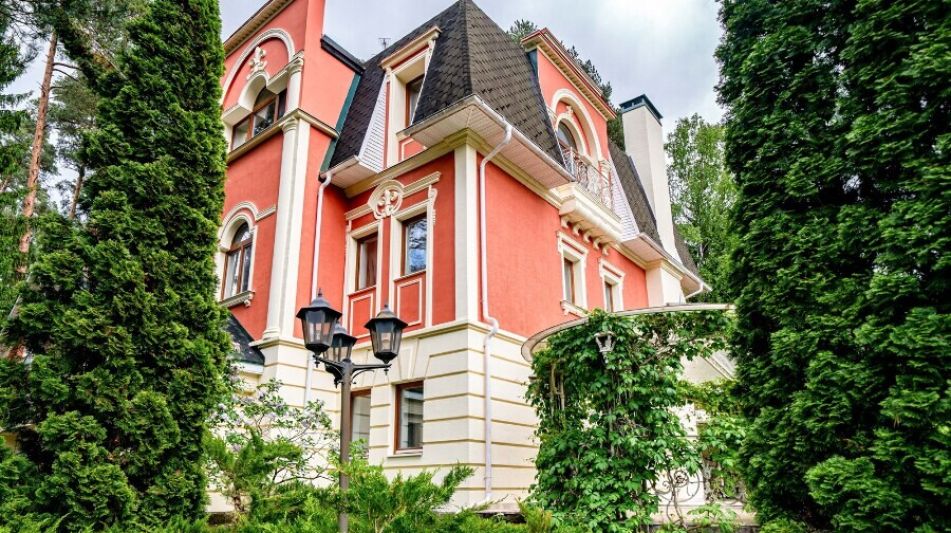 Дом в КП Корабельные сосны