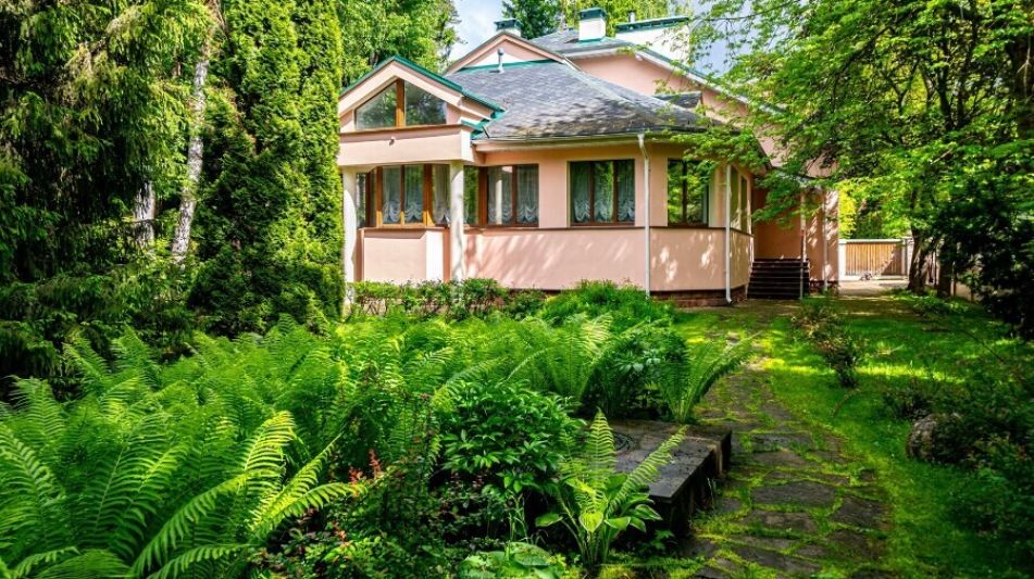 Дом в КП Корабельные сосны