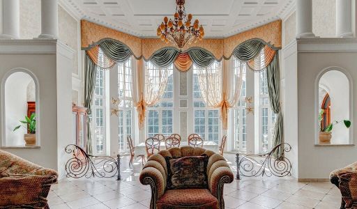 Классический дом в КП Ларюшино-2