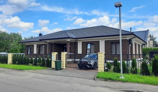 Дом с бассейном в КП Крекшино