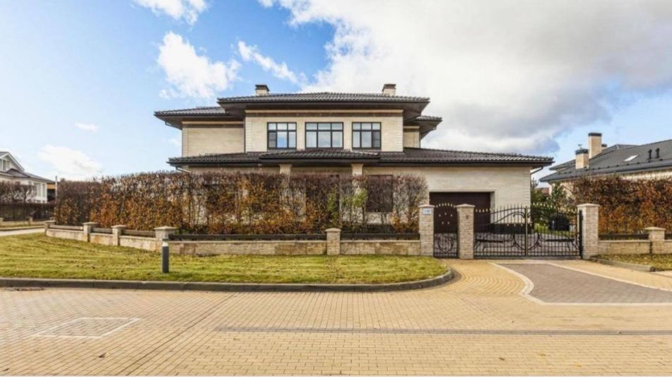 Дом в аренду в Миллениум парке