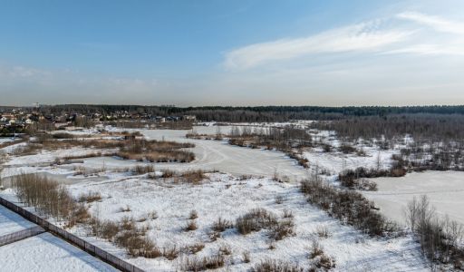 Участок у озера в КП Павлово-2