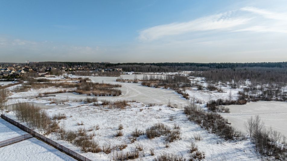 Участок у озера в КП Павлово-2