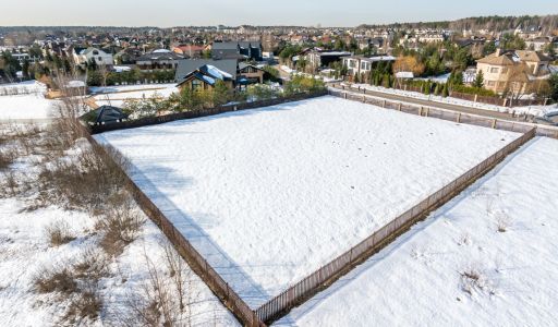Участок у озера в КП Павлово-2
