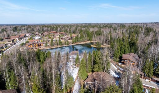 Участок у воды в Руза Фэмили Парк