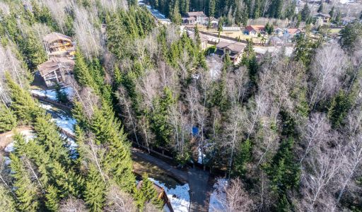 Участок у воды в Руза Фэмили Парк