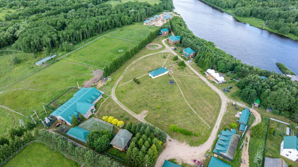 Поместье  на берегу реки Нерль