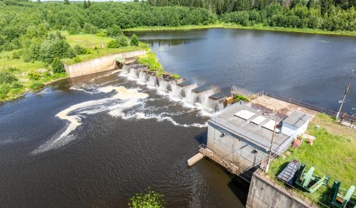Поместье  на берегу реки Нерль