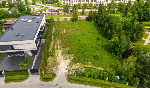 Участок в центре КП Гринфилд