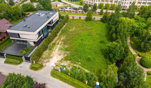 Участок в центре КП Гринфилд